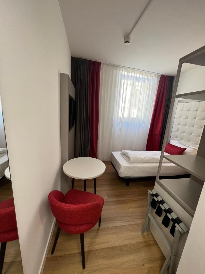 Hotel Centrale Hotel Riva del Garda